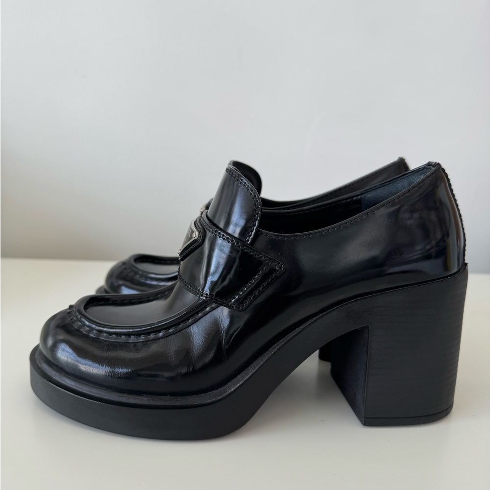 Prada Women's Chocolate Brushed Leather Heeled loafers size 36.5 - Picture 8 of 16